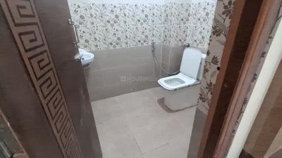 Bathroom Image of 530 Sq.ft 1 BHK Apartment / Flat for rent in Ejipura Bengaluru for Rs. 26500