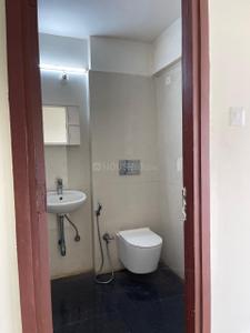 Bathroom Image of 1140 Sq.ft 2 BHK Apartment / Flat for rent in Ruparel Orion, Chembur Mumbai for Rs. 70000
