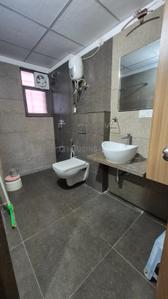 Bathroom Image of 2300 Sq.ft 3.5 BHK Apartment / Flat for rent in Rajvi Opal, Naranpura Ahmedabad for Rs. 50000