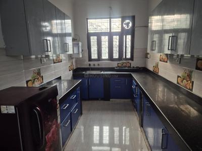 Kitchen Image of 2700 Sq.ft 5 BHK Duplex for rent in Sector 41 Noida for Rs. 61000