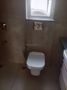 Bathroom Image of 1712 Sq.ft 3.5 BHK Builder Floor for rent in Smartworld Orchard, Sector 61 Gurgaon for Rs. 60000