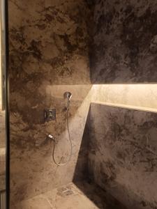 Bathroom Image of 8000 Sq.ft 4 BHK Builder Floor for sale in Anand Lok New Delhi for Rs. 450000000