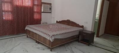 1 RK Independent Builder Floor