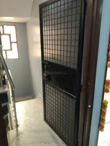 Image of 800 Sq.ft 2 BHK Builder Floor for rent in Preet Vihar, New Delhi for Rs. 15000