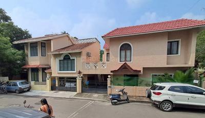 6 BHK Independent House