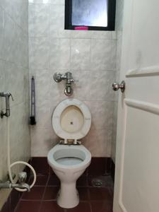 Common Bathroom Image of 600 Sq.ft 1 BHK Apartment / Flat for rent in Vijay Orovia Phase 1, Hiranandani Estate Thane for Rs. 28000