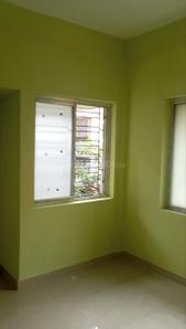 Bedroom Image of 750 Sq.ft 2 BHK Apartment / Flat for rent in Tollygunge Kolkata for Rs. 15000