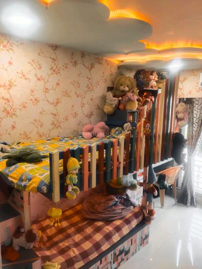 Shraddha Vertica Main Image 1