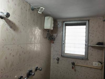 Bathroom Image of 400 Sq.ft 1 RK Apartment / Flat for rent in Borivali West Mumbai for Rs. 25000