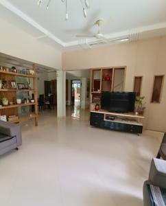 Hall Image of 5175 Sq.ft 5 BHK Villa for sale in Satellite Ahmedabad for Rs. 100000000