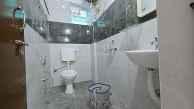 Bathroom Image of 601 Sq.ft 1 BHK Builder Floor for rent in Harlur Bengaluru for Rs. 32000