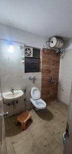 Bathroom Image of 1050 Sq.ft 2 BHK Apartment / Flat for rent in Raviraj Fortaleza Apartment, Kalyani Nagar Pune for Rs. 55000