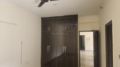 Bedroom Image of 1120 Sq.ft 2 BHK Apartment / Flat for rent in Paramount Mapple, Crossings Republik Ghaziabad for Rs. 17000