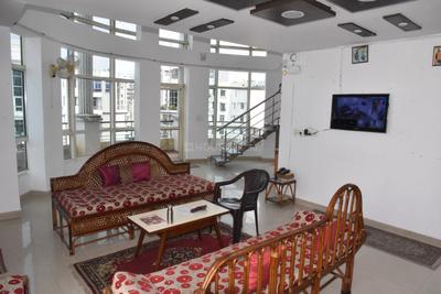 Hall Image of 3000 Sq.ft 4 BHK Apartment / Flat for sale in Omaxe Heights , Gomti Nagar Lucknow for Rs. 25500000