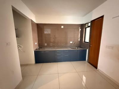 Kitchen Image of 1250 Sq.ft 3 BHK Apartment / Flat for rent in Shree Sharanam Sky, Sargasan Gandhinagar for Rs. 40000
