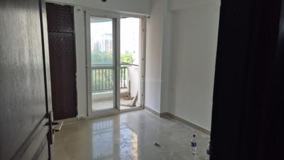 Bedroom Image of 1100 Sq.ft 2.5 BHK Apartment / Flat for rent in Sethi Max Royal, Sector 76 Noida for Rs. 29000
