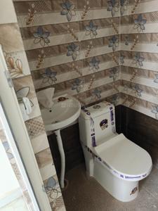 Bathroom Image of 700 Sq.ft 2 BHK Apartment / Flat for sale in Mahmoorganj Varanasi for Rs. 4200000