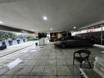 3.5 BHK Flat