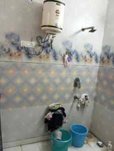 Bathroom Image of 1620 Sq.ft 2 BHK Apartment / Flat for sale in Varun Enclave, Sector 28 Noida for Rs. 26500000