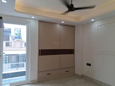 Bedroom Image of 1350 Sq.ft 3 BHK Builder Floor for sale in Paschim Vihar New Delhi for Rs. 26000000