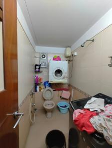 Bathroom Image of 5500 Sq.ft 6 BHK Apartment / Flat for rent in Athwa Surat for Rs. 120000