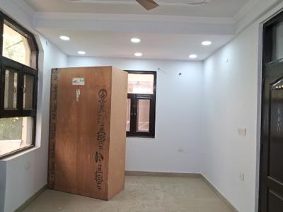 Bedroom Image of 750 Sq.ft 1 BHK Builder Floor for rent in Ramesh Nagar New Delhi for Rs. 22000
