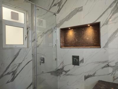 Bathroom Image of 2100 Sq.ft 4 BHK Builder Floor for rent in Vasant Vihar New Delhi for Rs. 350000