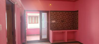 Living Room Image of 1000 Sq.ft 1 BHK Builder Floor for rent in Annai Sathya Nagar Thanjavur for Rs. 7000