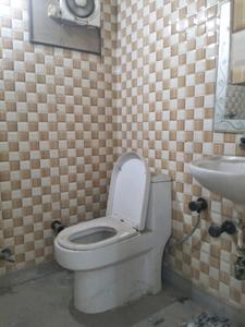 Bedroom One Image of 1200 Sq.ft 2 BHK Apartment / Flat for sale in Paschim Vihar New Delhi for Rs. 9800000