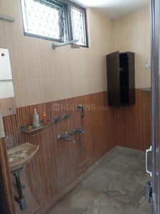 Bathroom Image of 800 Sq.ft 1 BHK Builder Floor for rent in Safdarjung Enclave New Delhi for Rs. 45000
