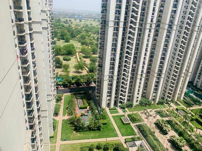 Image of 1753 Sq.ft 3 BHK Apartment / Flat for rent in DLF Capital Greens Phase 1 And 2, Karampura, New Delhi for Rs. 55000