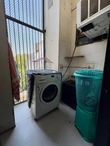Balcony Image of 1125 Sq.ft 3 BHK Builder Floor for sale in Vikaspuri Luxury Homes, Vikaspuri New Delhi for Rs. 18000000