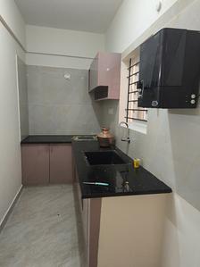 Kitchen Image of 900 Sq.ft 1 BHK Builder Floor for rent in Mahadevapura Bengaluru for Rs. 32500