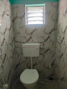 Bathroom Image of 1200 Sq.ft 2 BHK Apartment / Flat for sale in Tangra Kolkata for Rs. 3000000