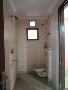 Common Bathroom Four Image of 7200 Sq.ft 10 BHK Villa for sale in Paschim Vihar New Delhi for Rs. 150000000