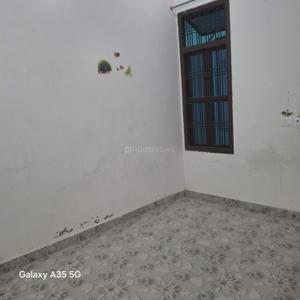 Bedroom Image of 1300 Sq.ft 3 BHK Builder Floor for rent in Krishna Nagar Lucknow for Rs. 18000