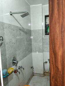 Bathroom Image of 1150 Sq.ft 3 BHK Independent House for rent in Shahdara New Delhi for Rs. 24000