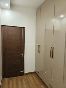 Bedroom Image of 2430 Sq.ft 8 BHK Independent House for sale in Sector 40 Gurgaon for Rs. 96000000