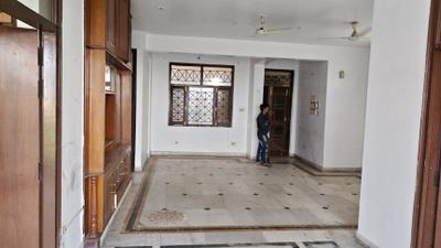 Living Room Image of 1717 Sq.ft 3 BHK Apartment / Flat for sale in Butler Colony Lucknow for Rs. 14000000