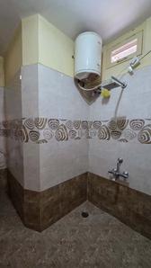 Bathroom Image of 650 Sq.ft 1 BHK Independent House for rent in HSR Layout Bengaluru for Rs. 28000
