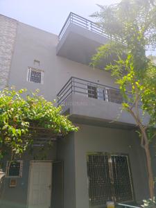 Image of 2200 Sq.ft 3 BHK Villa for rent in Paramount Golfforeste Villas, Surajpur, Greater Noida for Rs. 27000