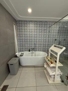 Image of 1300 Sq.ft 2 BHK Apartment / Flat for rent in Panjim, Goa for Rs. 60000