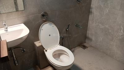 Image of 1480 Sq.ft 3 BHK Apartment / Flat for rent in Mahabal Casa The Status, Chandkheda, Ahmedabad for Rs. 32000