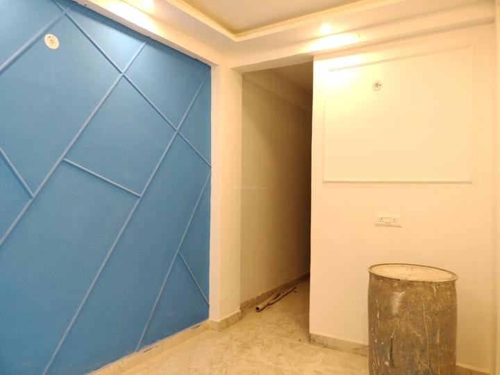 Vishal DLF Paradise Main Image 1