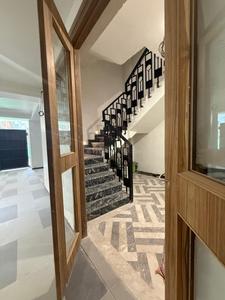 Balcony Image of 1800 Sq.ft 3 BHK Builder Floor for sale in Rajouri Garden New Delhi for Rs. 34000000