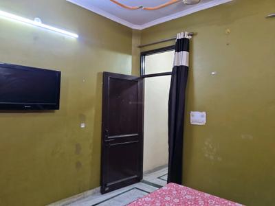 Bedroom Image of 585 Sq.ft 2 RK Builder Floor for rent in Dwarka Mor New Delhi for Rs. 15000