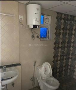 Bathroom Image of 1650 Sq.ft 3 BHK Apartment / Flat for rent in HPGK Paalm Paradise Phase III, Sahara Estate Gorakhpur for Rs. 22000