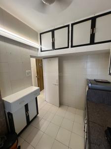 Kitchen Image of 560 Sq.ft 1 BHK Apartment / Flat for rent in Jewellers Apartment, Cumballa Hill Mumbai for Rs. 95000