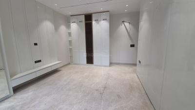 Bedroom Image of 2970 Sq.ft 4 BHK Builder Floor for sale in Model Town New Delhi for Rs. 58000000