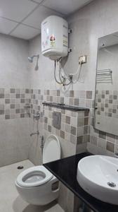 Bathroom Image of 2100 Sq.ft 3 BHK Apartment / Flat for rent in MI Royal Court I, Gomti Nagar Lucknow for Rs. 70000